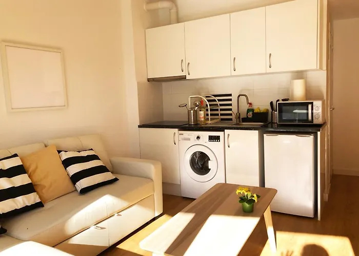 Lovely Seaside Apartment In Front Of Calafell Beach And Cunit Beach